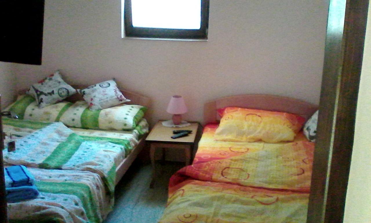 Skriveni Raj Apartment Vrdnik Ngoại thất bức ảnh